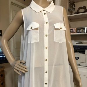 WOMAN'S XL Button down Sheer shirt w/pockets